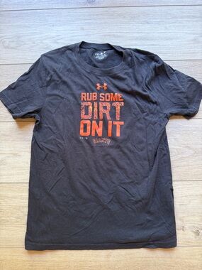 Under Armour SF Giants Black T-Shirt with Orange 'Rub Some Dirt On It' Graphic